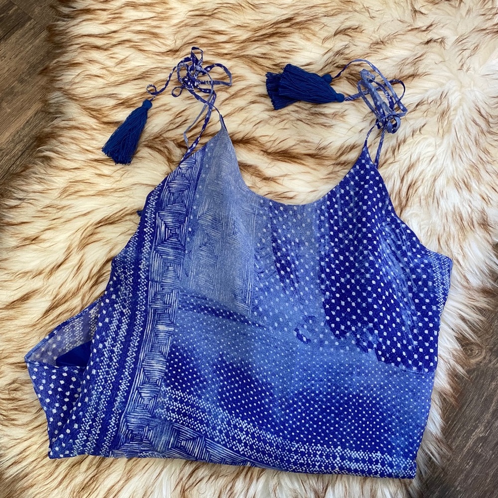 Blue pattern delicate silk top